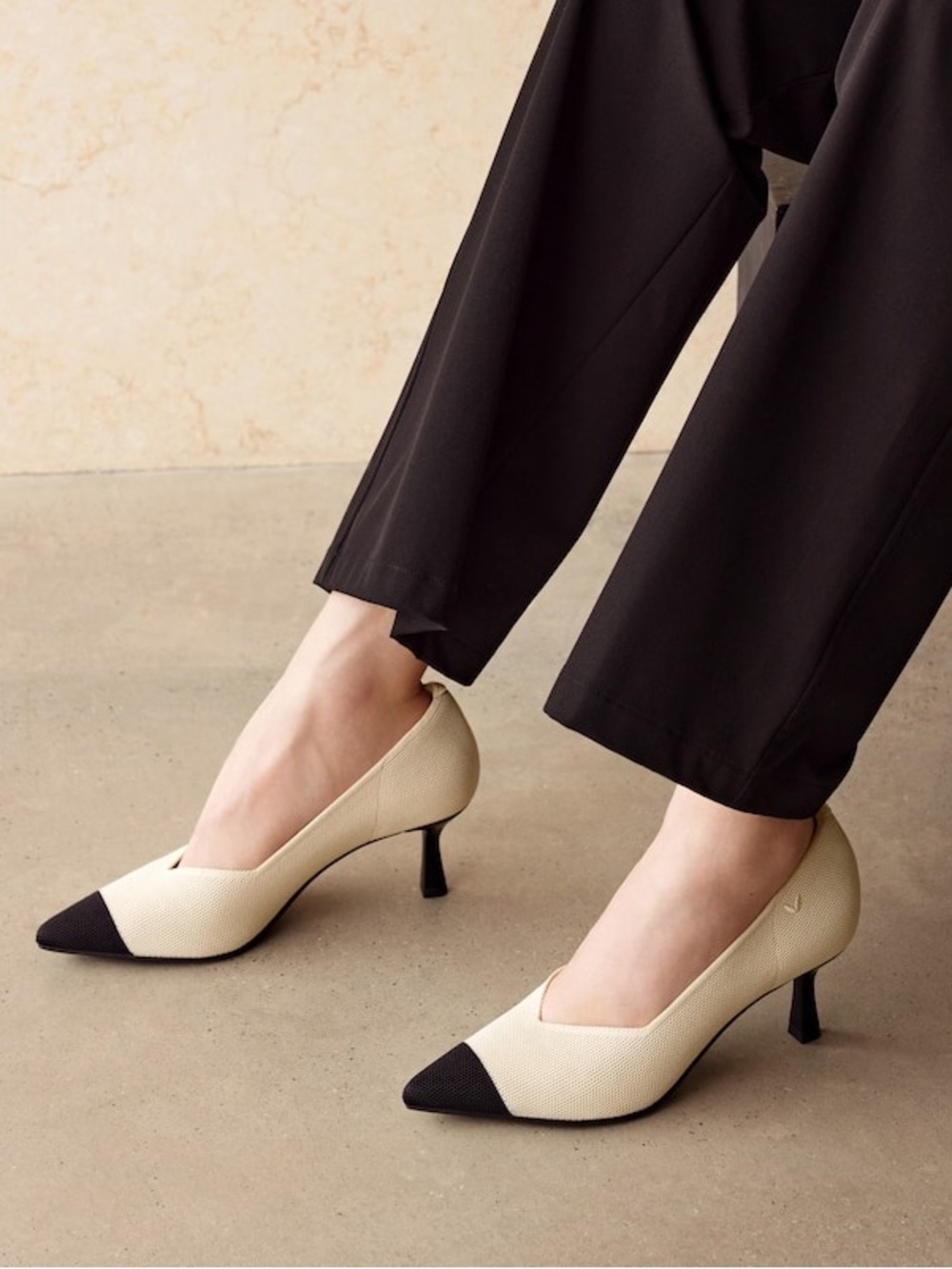 Women's Two-Tone Pointed Toe Kitten Heel Pumps - Cream and Black